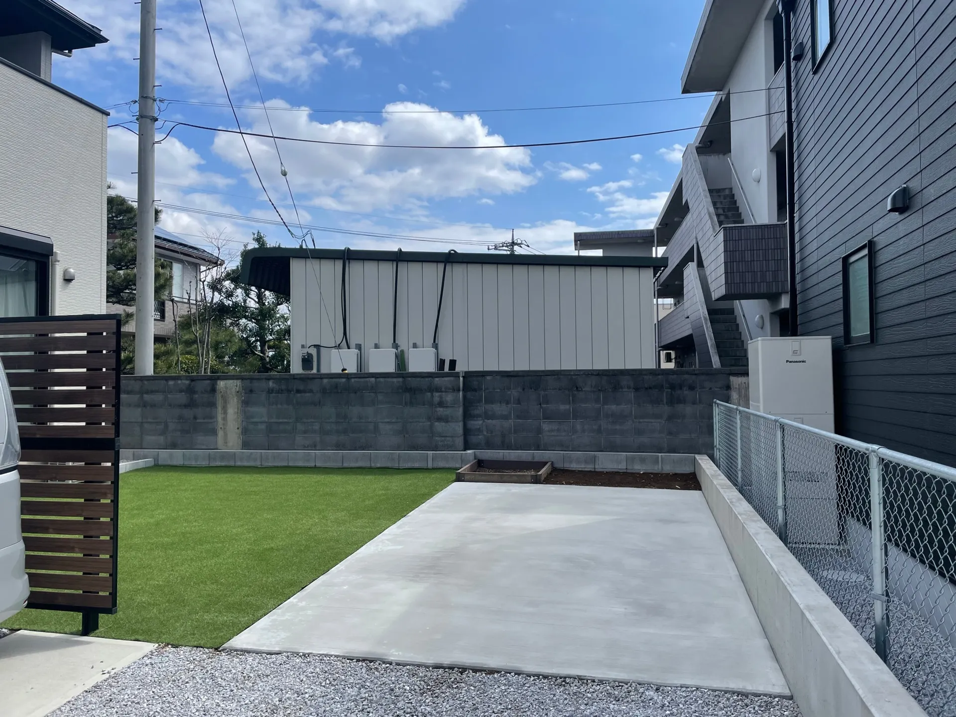 T様邸外構工事 駐車場拡張+お庭